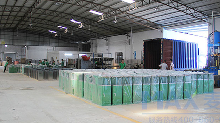 河源市机关单位果皮箱顺利装车，助力绿色办公环境建设